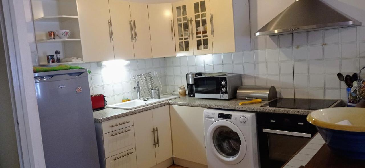 Jean Pied De Port. Centre Ville. Rue Pietonne Apartment *